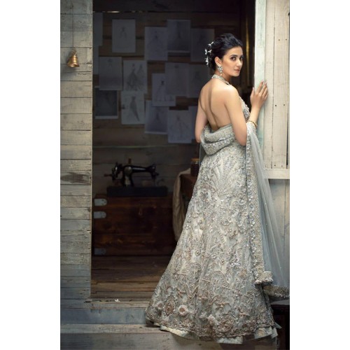 Light Bluse Stone Aster Gown