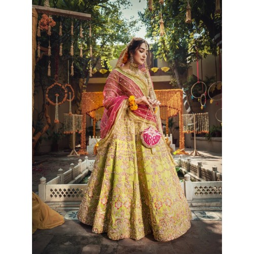 Maize Aster Lehenga for Mehndi Mayun Maize Aster Lehenga for Mehndi Mayun