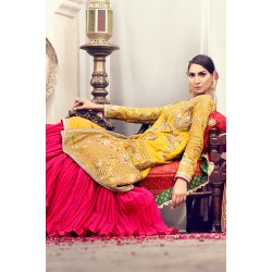 Saffron Julia Angrakha