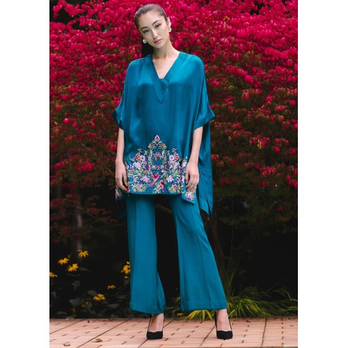 NCS Blue Syringa Short Kaftan NCS Blue Syringa Short Kaftan