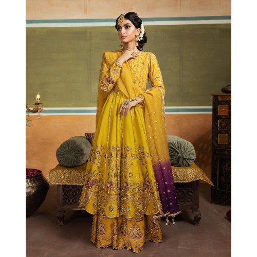 Saffron Nerine Pishwas