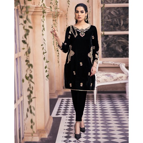 Black Azalea Velvet Trousers Suit