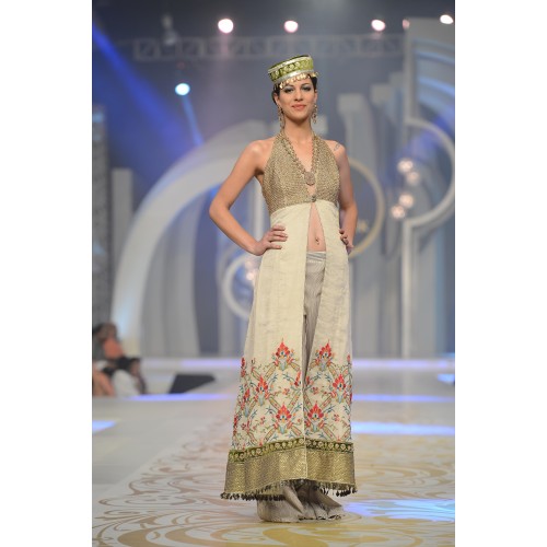 Dutch White Jazmine Gown Dutch White Jazmine Gown