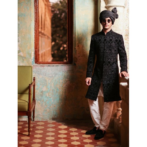 ZGMS1611 Black Velvet Sherwani
