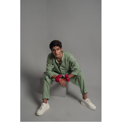 ZGMK3226 Laurel Green Khadi Woven Cotton Kurta ZGMK3226 Laurel Green Khadi Woven Cotton Kurta