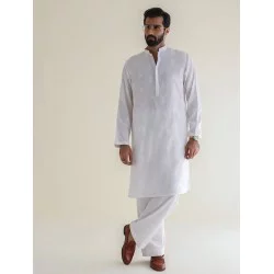 ZGMK3452 White Embroidered Fabric Kurta