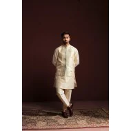 ZGMW3179 Cosmic Latte	Raw Silk Waistcoat
