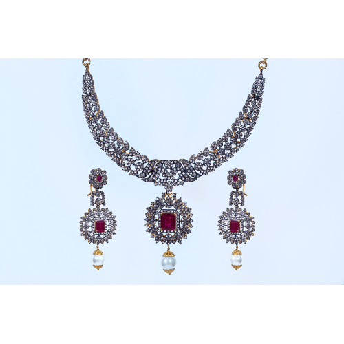 ZGJ1036 925 Sterling Silver Garnet Necklace and Earrings ZGJ1036 925 Sterling Silver Garnet Necklace and Earrings