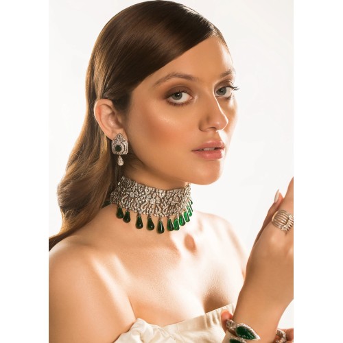 ZGJ1258 925 Sterling Silver Emerald and Pearl Choker and Earrings Set